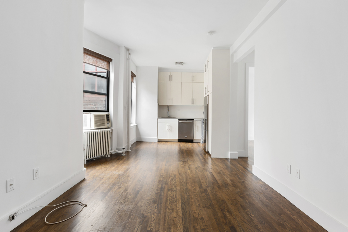 344 West 14th Street, Unit E3 Manhattan, NY 10014 - Photo 2 of 7