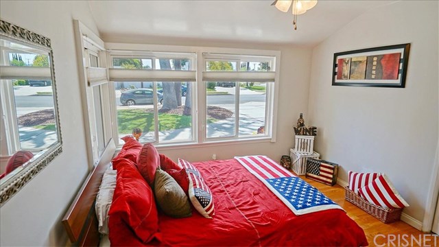 16809 Tupper Street Northridge, CA 91343 - Photo 14 of 19 Secondary bedroom