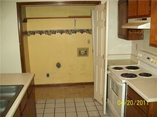 4254 Hickory Grove Road Memphis, TN 38141 - Photo 3 of 4 Gallery Image 3