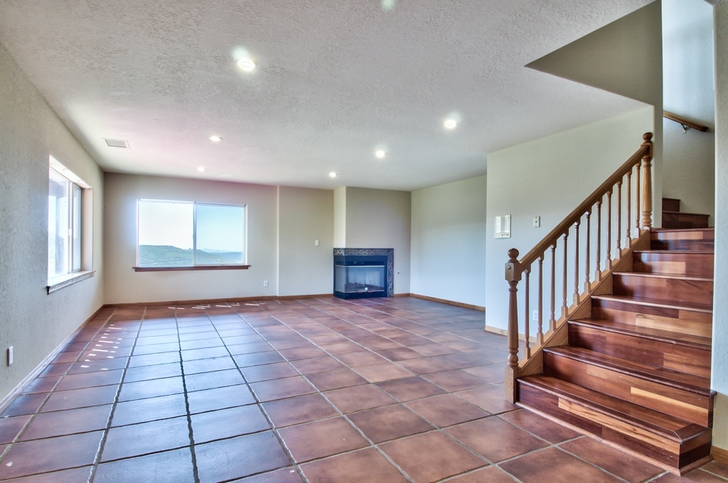 15195 Skyridge Road Poway, CA 92064 - Photo 16 of 24 Family Room