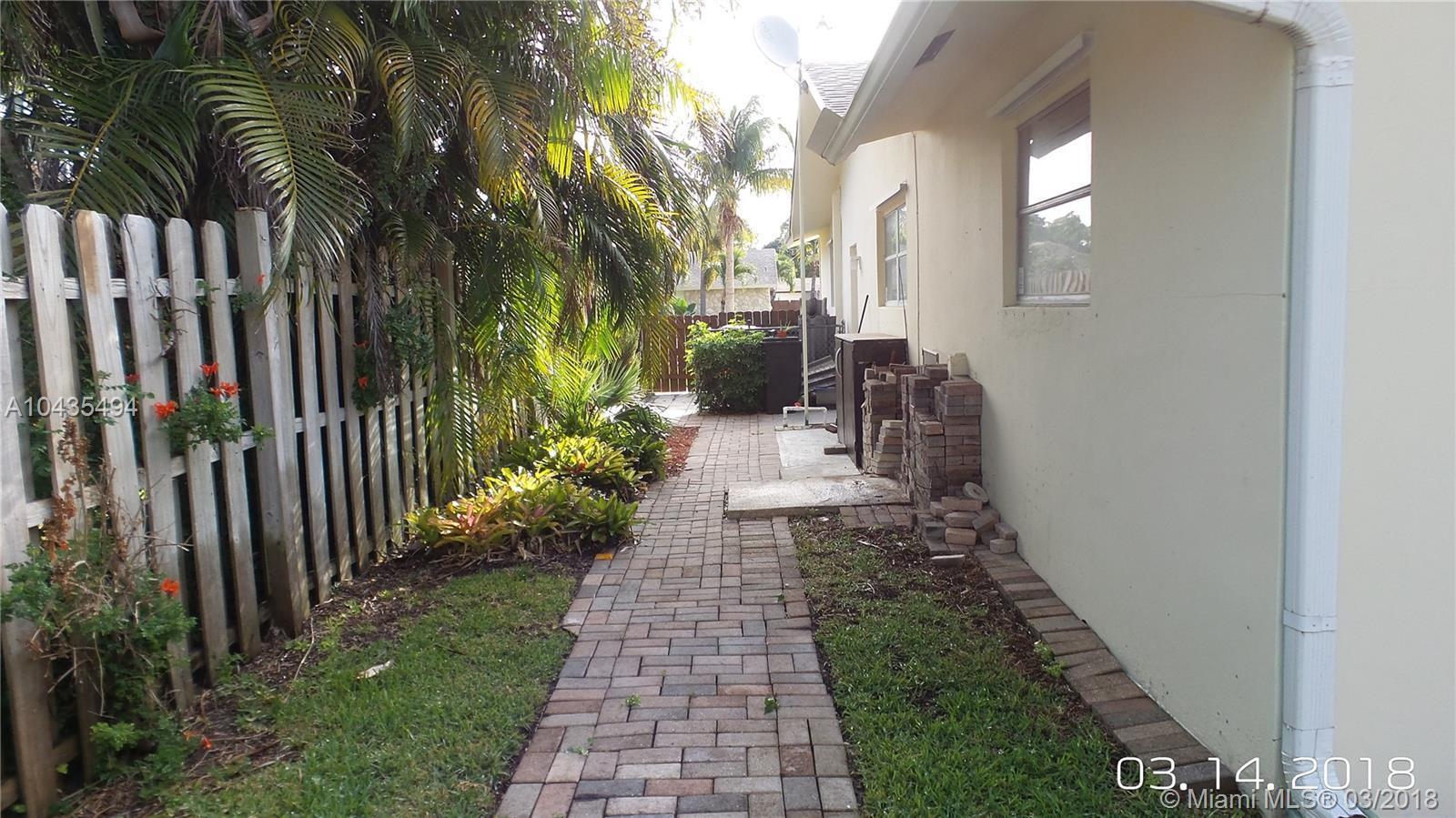 126 Orchard Ridge Lane Boca Raton, FL 33431 - Photo 21 of 32