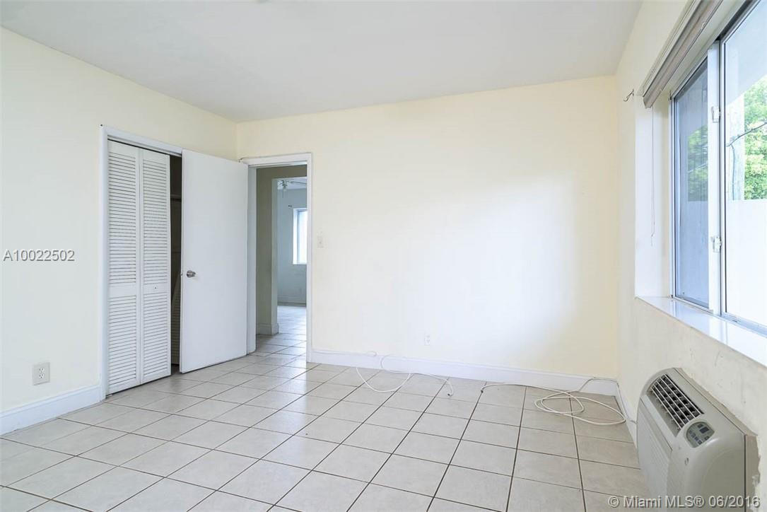 320 86th Street, Unit 1 Miami Beach, FL 33141 - Photo 11 of 20