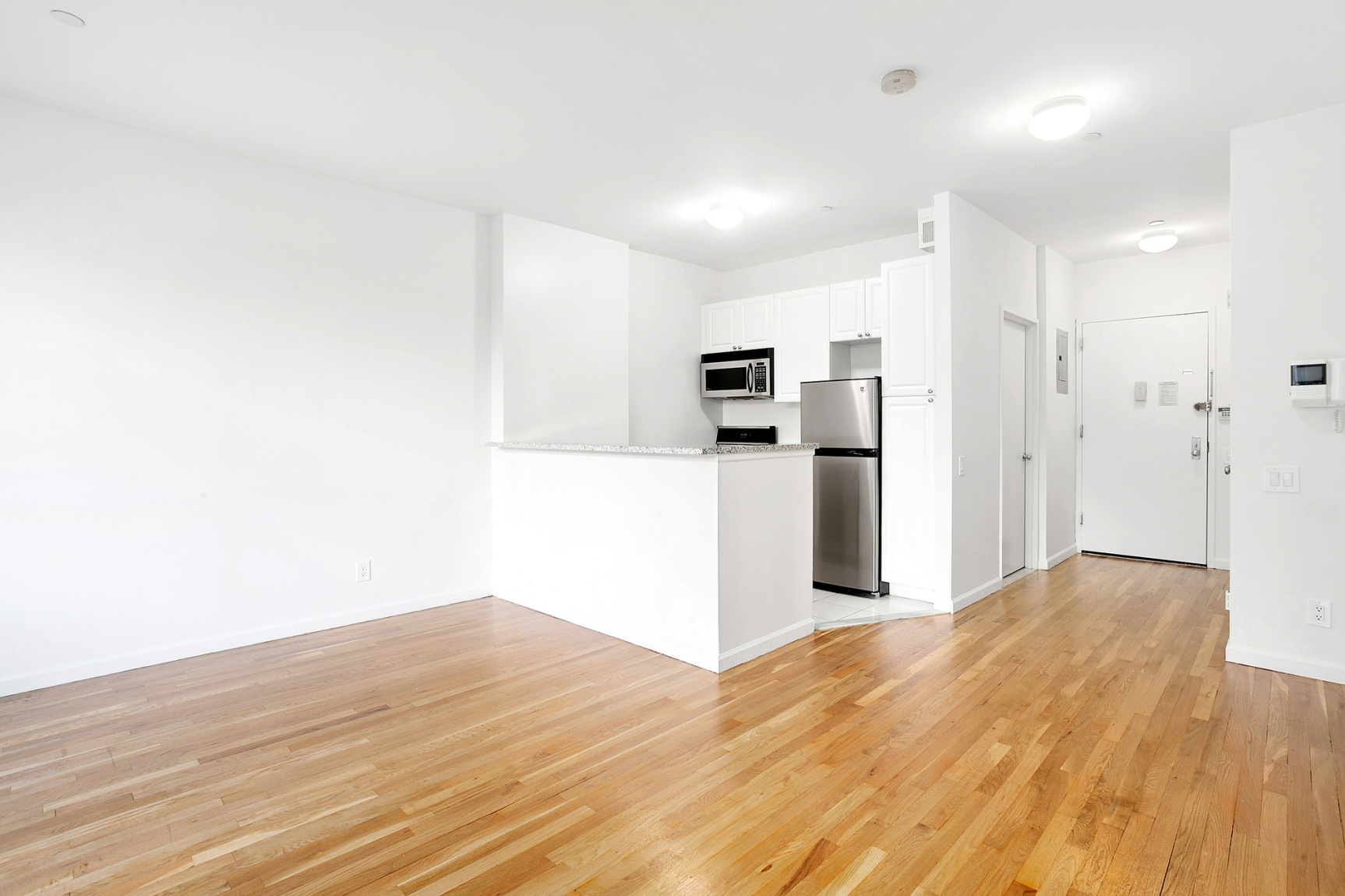160 West 22nd Street, Unit 601 Manhattan, NY 10011 - Photo 2 of 5