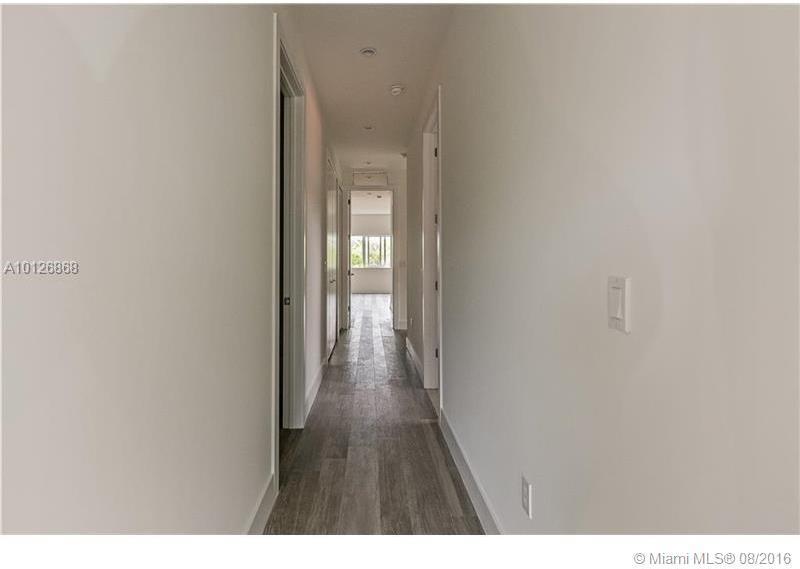 2882 Southwest 37th Court, Unit 2882 Miami, FL 33134 - Photo 13 of 18