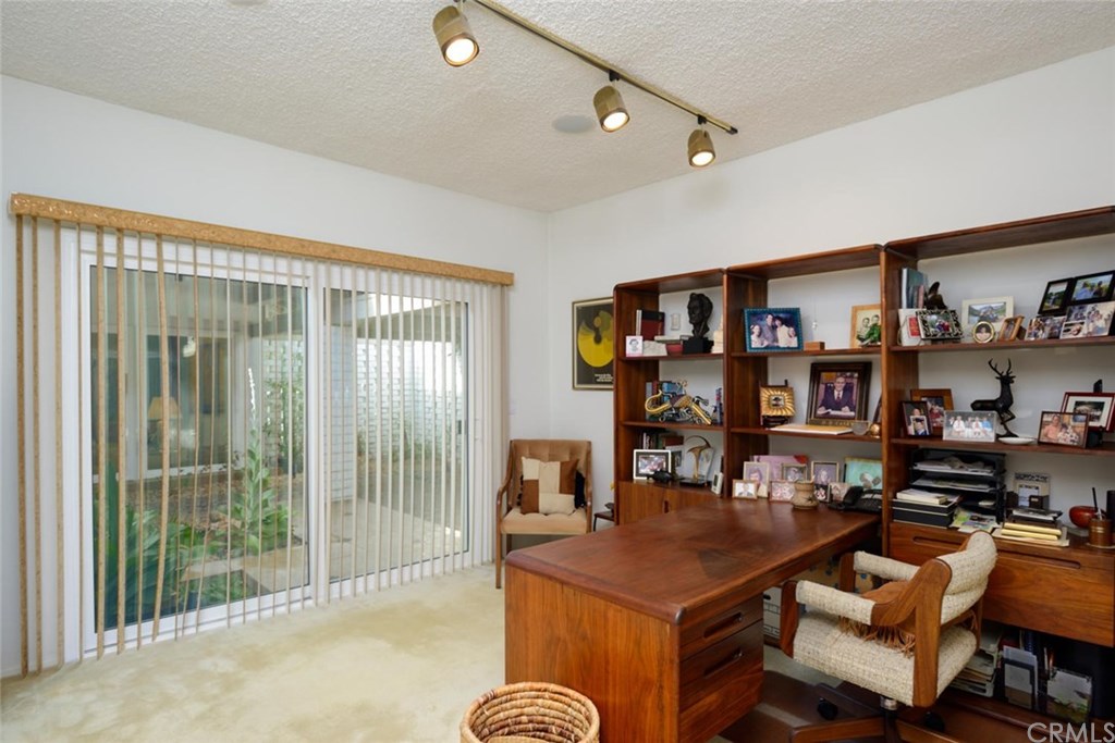 754 Vía Montevideo Claremont, CA 91711 - Photo 22 of 44