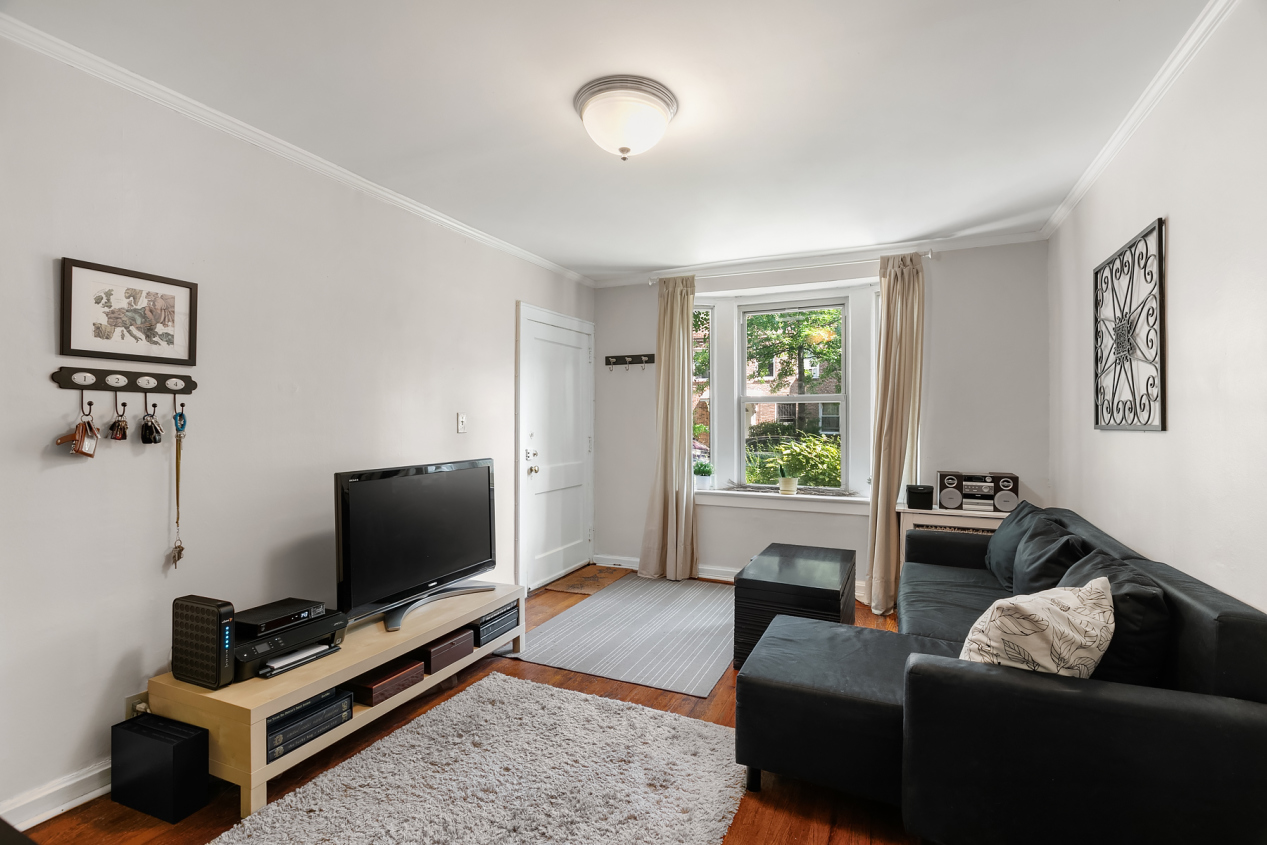 39-70 46th Street, Unit 1 Queens, NY 11104 - Photo 2 of 9