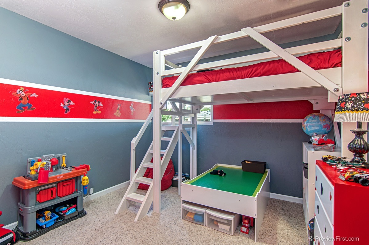 9761 Abbeyfield Road Santee, CA 92071 - Photo 17 of 25 Gallery Image 17