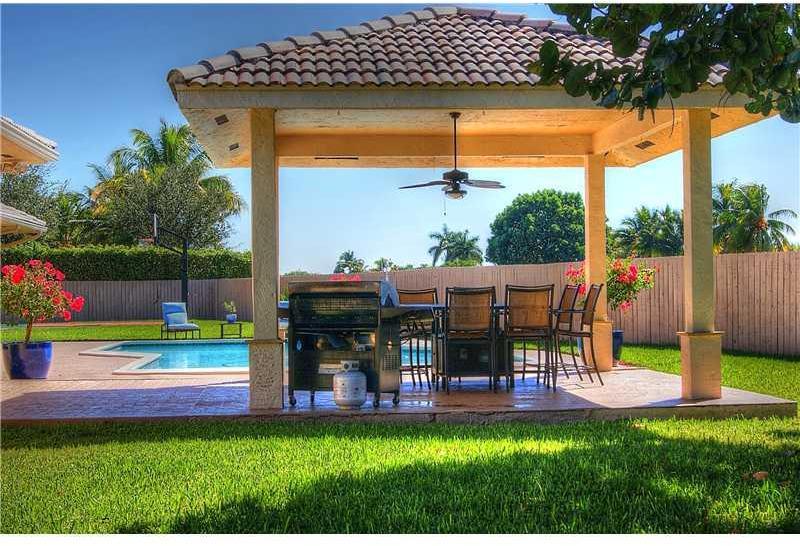 11020 Southwest 139th Road Miami, FL 33176 - Photo 27 of 31