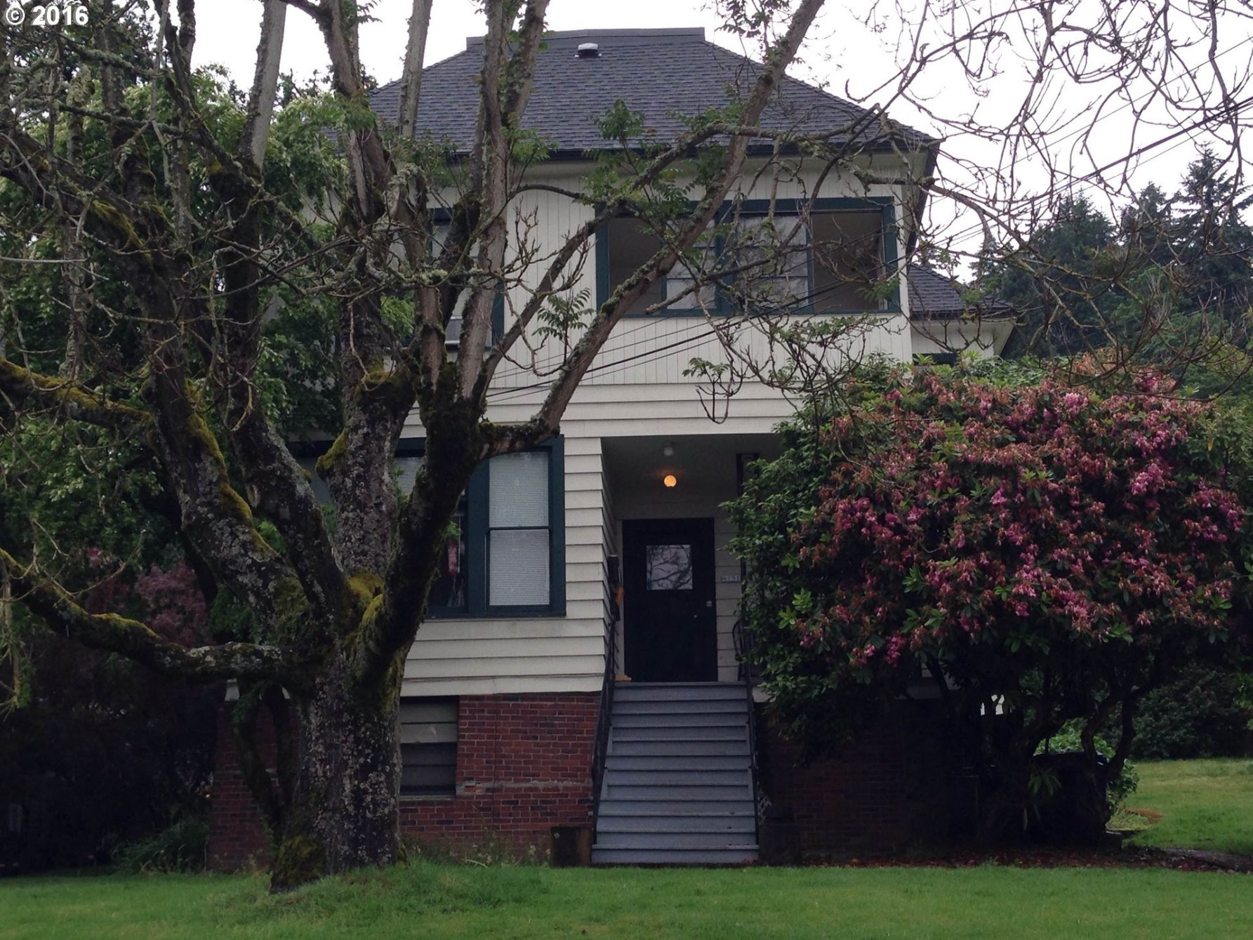 4131 Southwest View Point Terrace Portland, OR 97239 - Photo 1 of 12 Gallery Image 1