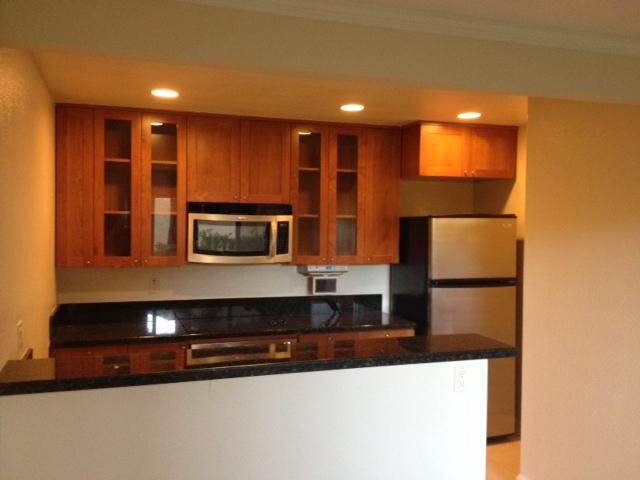 8544 Via Mallorca, Unit B La Jolla, CA 92037 - Photo 3 of 14 Kitchen