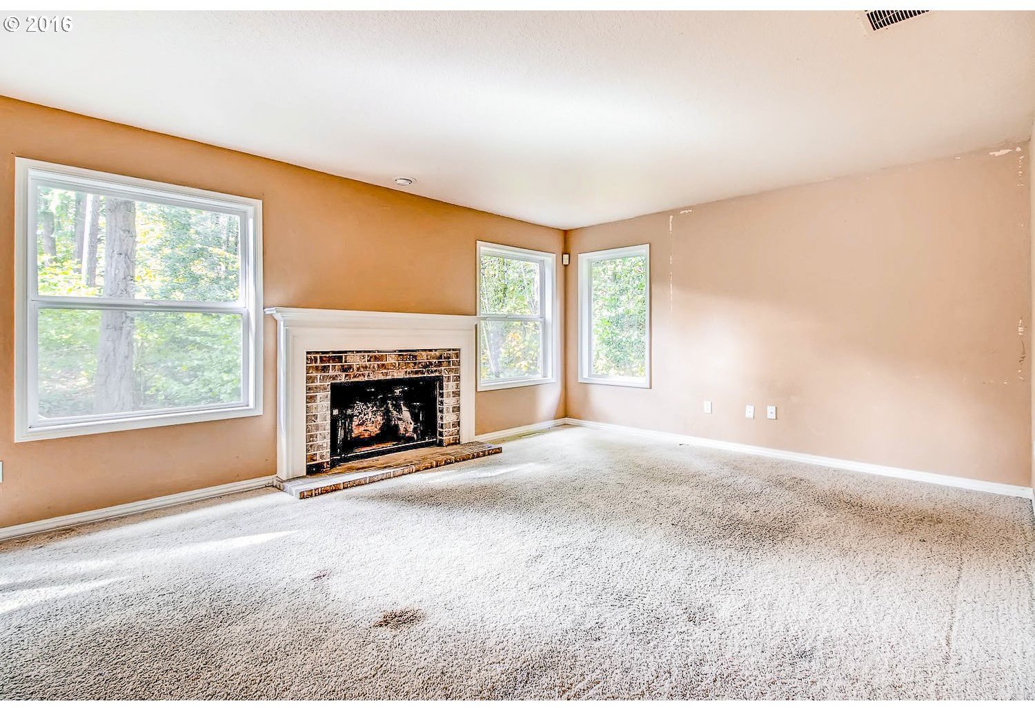 10105 Southwest Shearwater Loop Beaverton, OR 97007 - Photo 2 of 27 Gallery Image 2