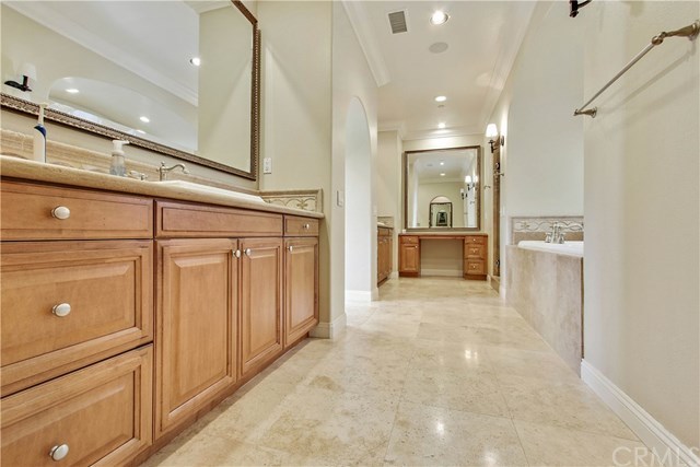 29 Summer House Irvine, CA 92603 - Photo 27 of 38