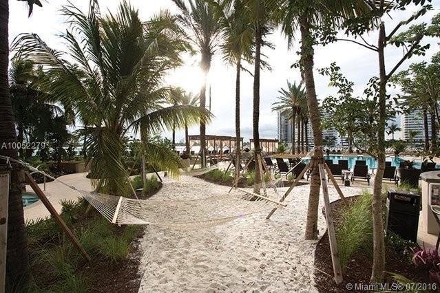 1500 Bay Road, Unit 452S Miami Beach, FL 33139 - Photo 9 of 14