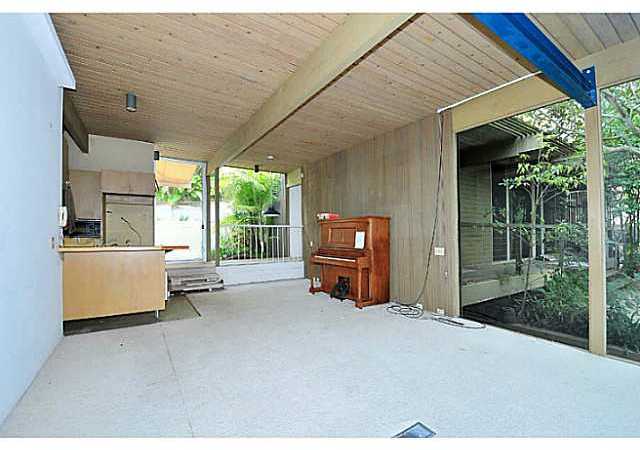 6949 Fairway Road La Jolla, CA 92037 - Photo 16 of 25 Gallery Image 16
