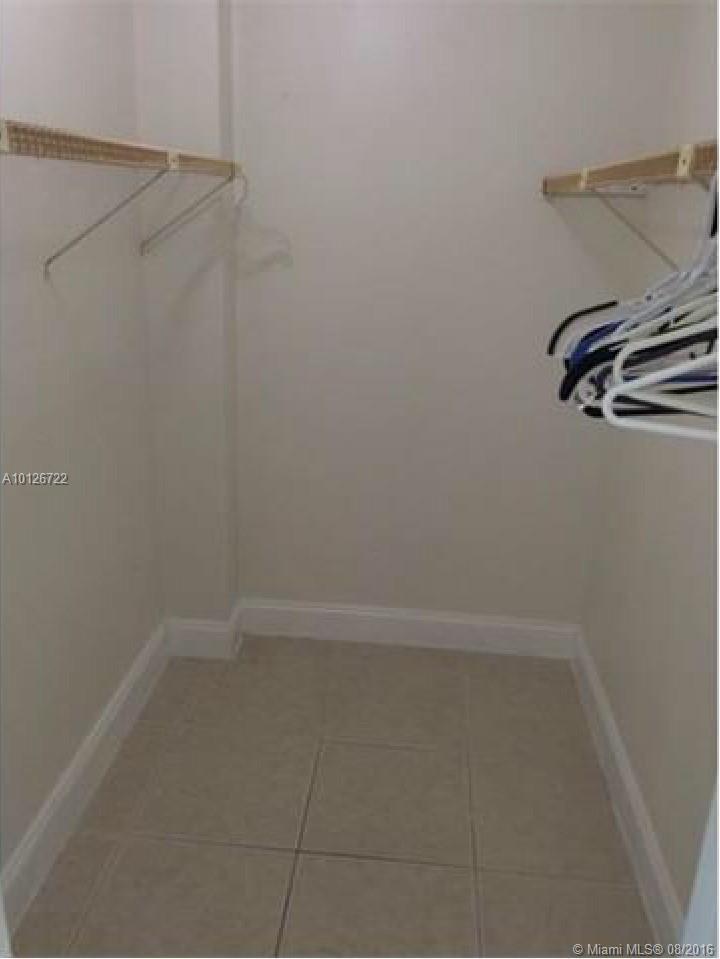 600 Northeast 36th Street, Unit 2011 Miami, FL 33137 - Photo 14 of 18