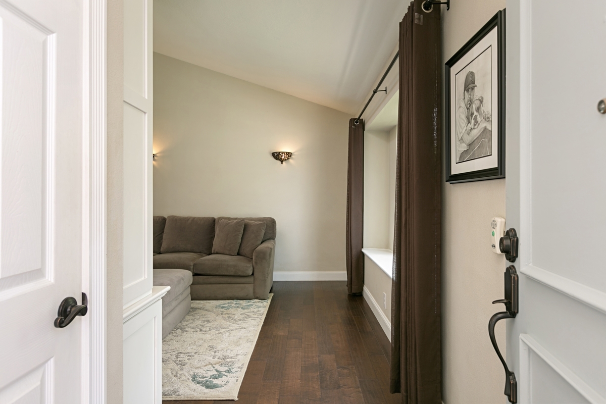 3905 Magnolia Road Oceanside, CA 92058 - Photo 6 of 25 Gallery Image 6