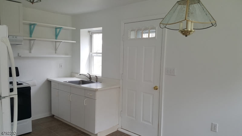 3 Tracy Lane Hackettstown, NJ 07840 - Photo 7 of 12