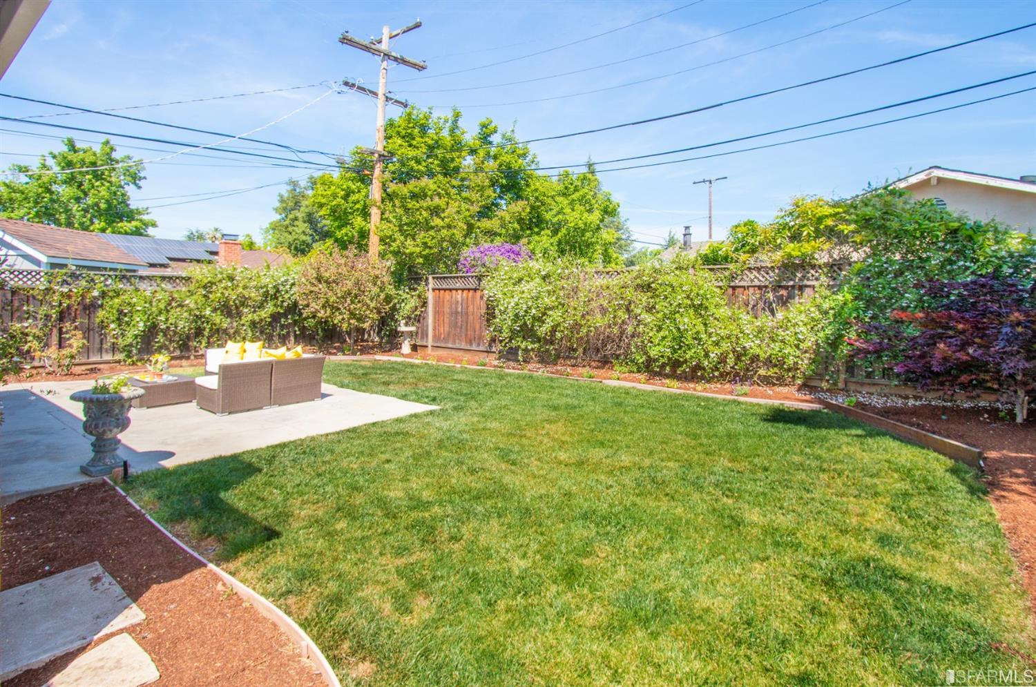 1719 Cherrytree Lane Mountain View, CA 94040 - Photo 5 of 31