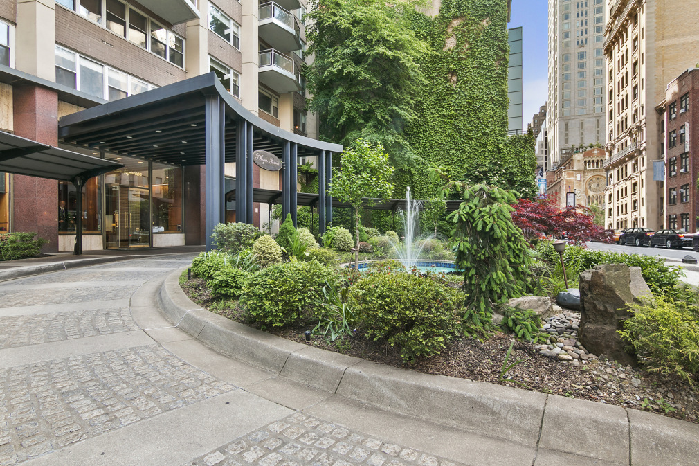 Plaza Tower 118 E 60th St, Manhattan, NY 10022 - Photo 5 of 7