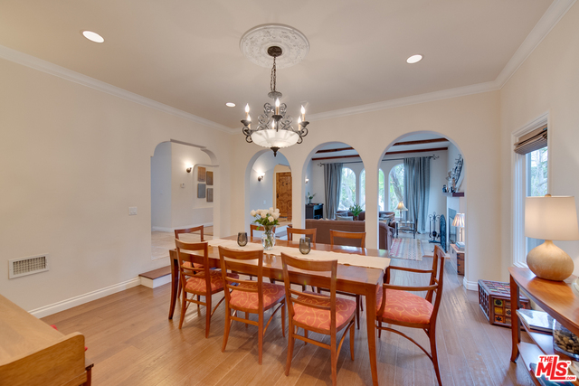 10578 Putney Road Los Angeles, CA 90064 - Photo 12 of 53