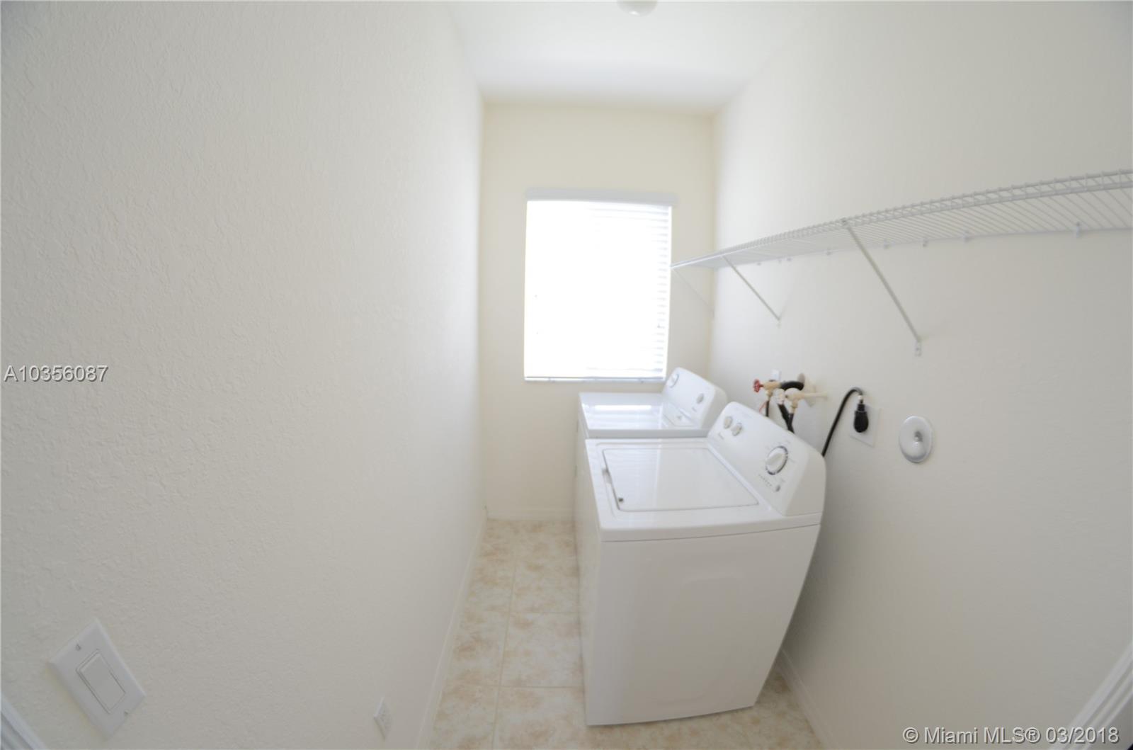 1647 Southeast 23rd Path, Unit 1647 Homestead, FL 33035 - Photo 13 of 15