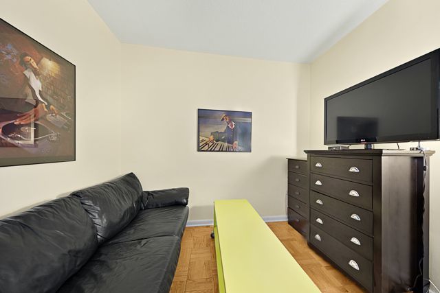 60 East 8th Street, Unit 22A Manhattan, NY 10003 - Photo 4 of 7