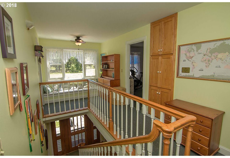 255 Dawson Road Roseburg, OR 97470 - Photo 12 of 32 Gallery Image 12