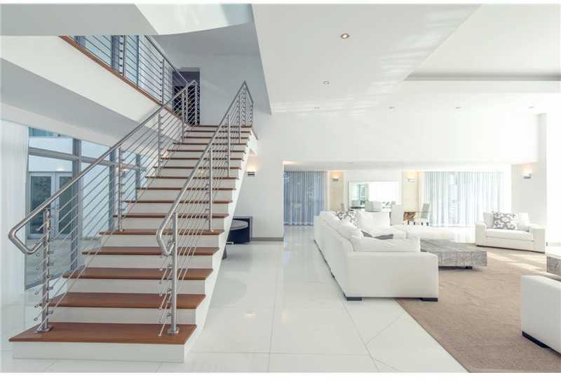 1577 Bay Road, Unit PH401 Miami Beach, FL 33139 - Photo 9 of 32 Gallery Image 9