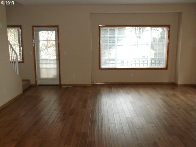 6023 Southwest View Point Terrace Portland, OR 97239 - Photo 5 of 13 Gallery Image 5