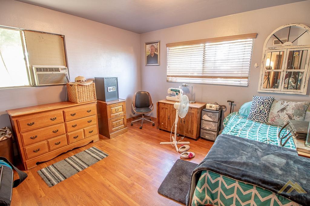 2300 Fairview Road Bakersfield, CA 93304 - Photo 11 of 23 Gallery Image 11