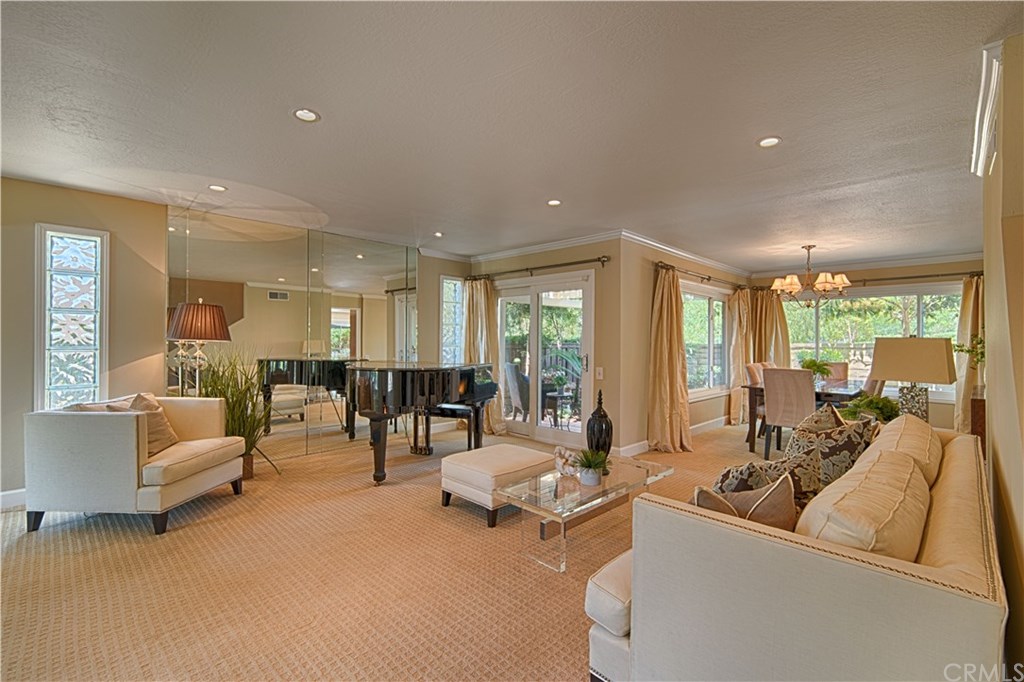 337 Heartwood Circle Brea, CA 92821 - Photo 4 of 24