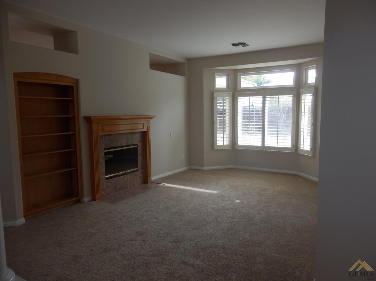 4001 Bridgewater Way Bakersfield, CA 93313 - Photo 11 of 25