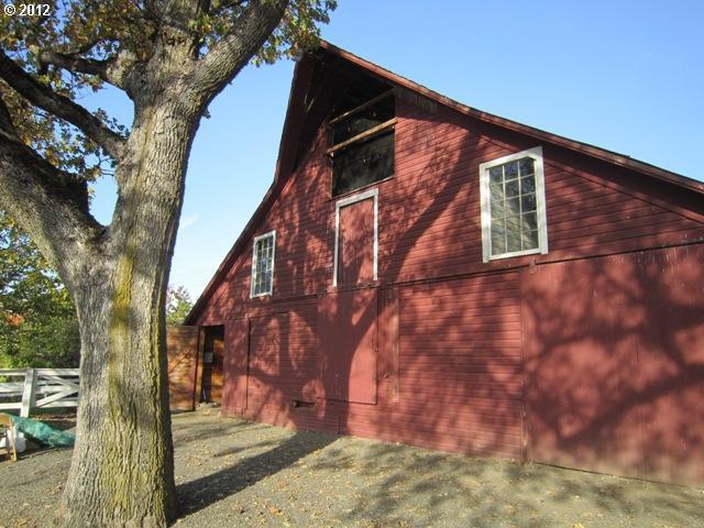 1550 Carroll Road Mosier, OR 97040 - Photo 11 of 16 Gallery Image 11
