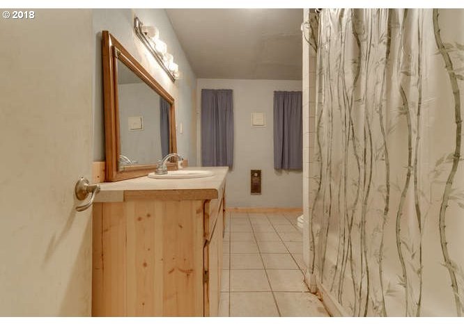 23561 East Lolo Pass Road Rhododendron, OR 97049 - Photo 15 of 32