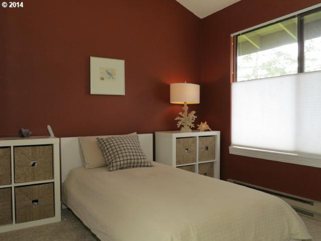 7542 Southwest Barnes Road Portland, OR 97225 - Photo 12 of 15 Gallery Image 12