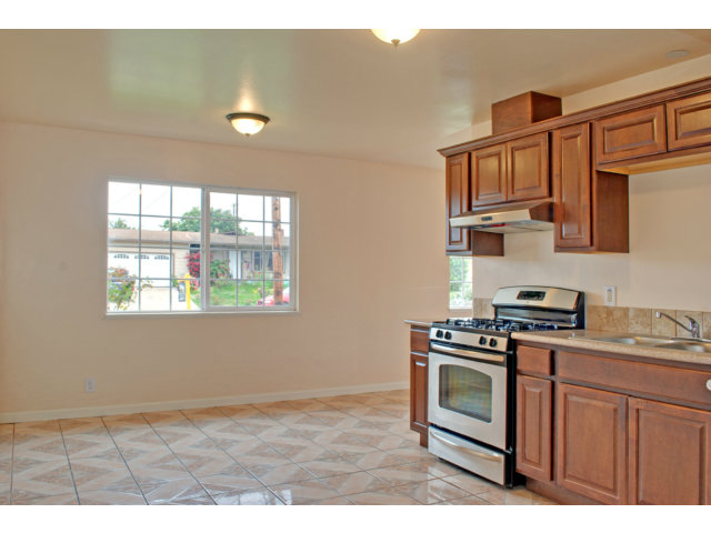 1235 Rider Avenue Salinas, CA 93905 - Photo 4 of 23 Gallery Image 4