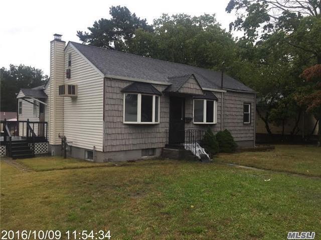 207 Commack Road Deer Park, NY 11729 - Photo 1 of 2 Gallery Image 1