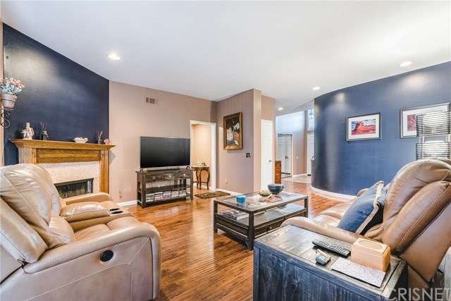 17037 Lassen Street Northridge, CA 91325 - Photo 11 of 37