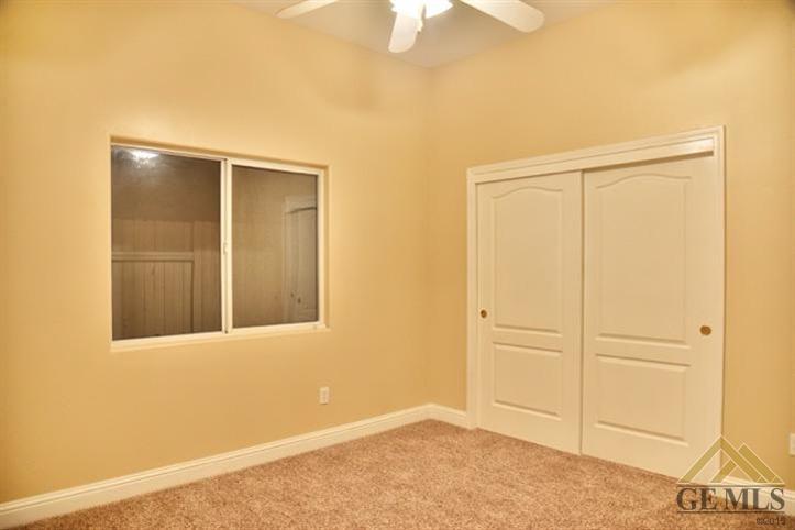 8112 Rockhampton Drive Bakersfield, CA 93313 - Photo 7 of 12