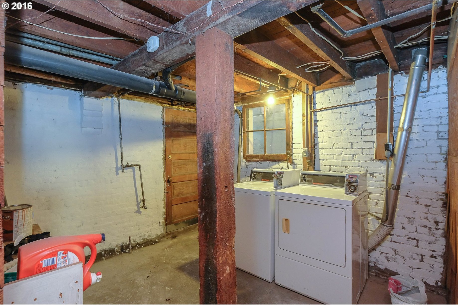 3206 Southwest Kelly Avenue Portland, OR 97239 - Photo 14 of 27