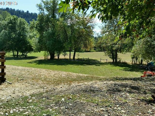 3586 Melrose Road Roseburg, OR 97471 - Photo 14 of 16 Gallery Image 14