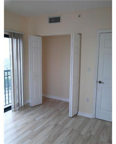 4242 Northwest 2nd Street, Unit 1614 Miami, FL 33126 - Photo 2 of 4