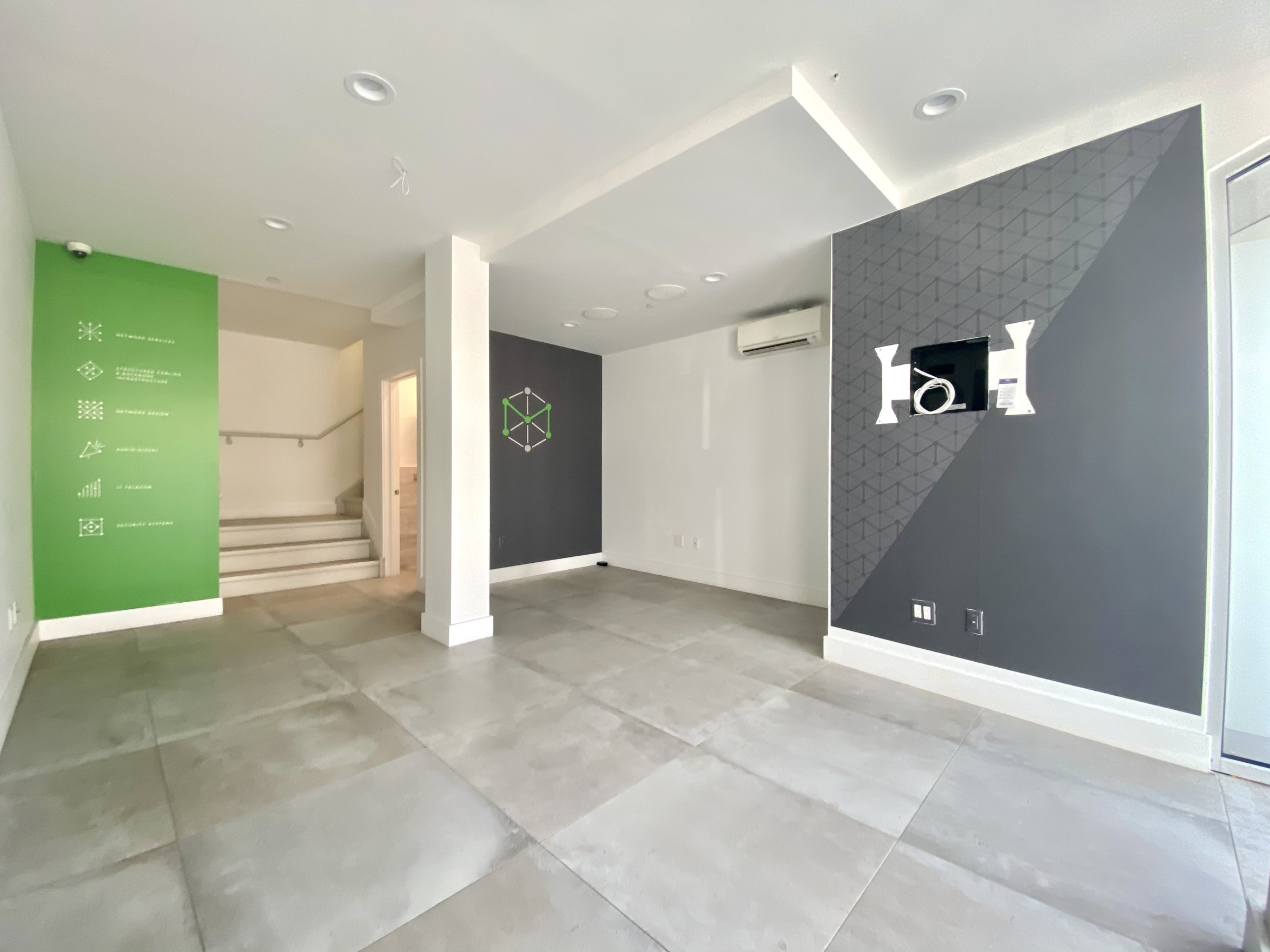 25-10 38th Avenue Queens, NY 11101 - Photo 6 of 17