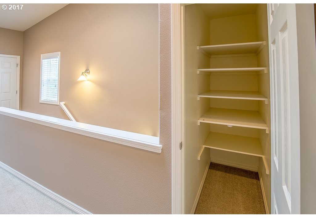 10237 Northwest Forestview Way Portland, OR 97229 - Photo 7 of 25 Gallery Image 7