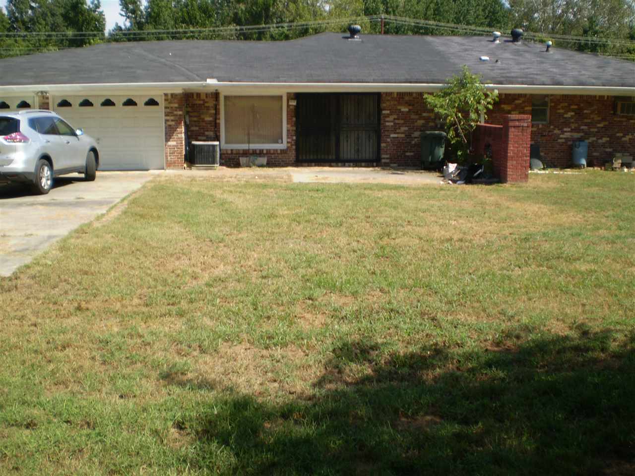 3677 Weaver Road Memphis, TN 38109 - Photo 5 of 6 Gallery Image 5