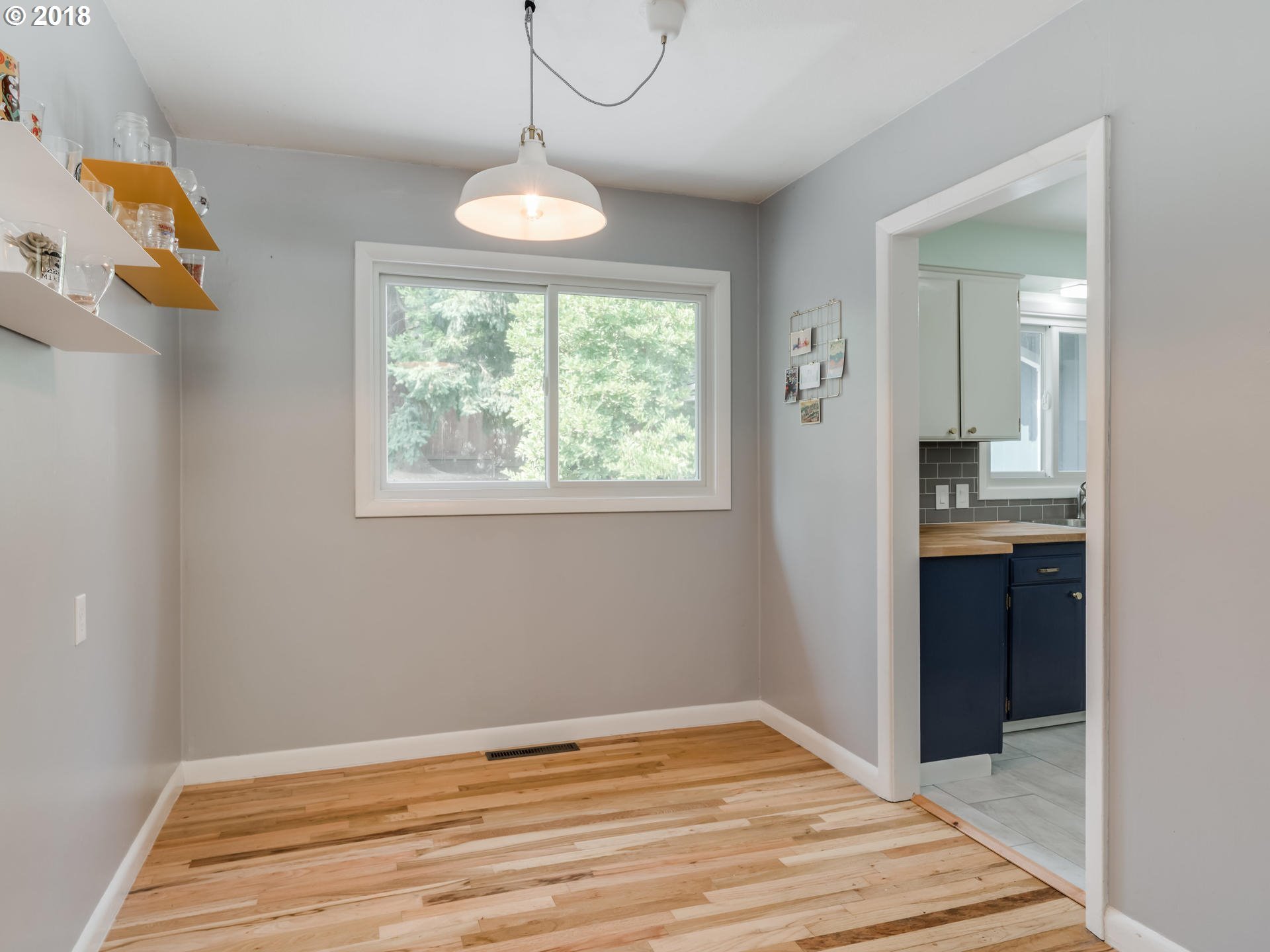 2731 Southwest Taylors Ferry Road Portland, OR 97219 - Photo 4 of 16 Gallery Image 4