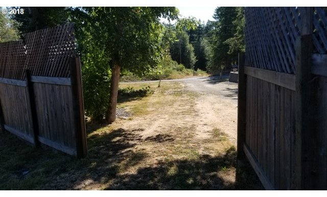 52906 Old Broadbent Road Myrtle Point, OR 97458 - Photo 21 of 32 Gallery Image 21