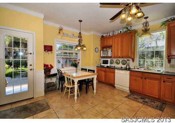 43 Valencia Street St. Augustine, FL 32084 - Photo 5 of 16 Kitchen