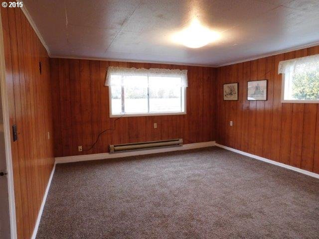 220 Helweg Road Winston, OR 97496 - Photo 11 of 23 Gallery Image 11