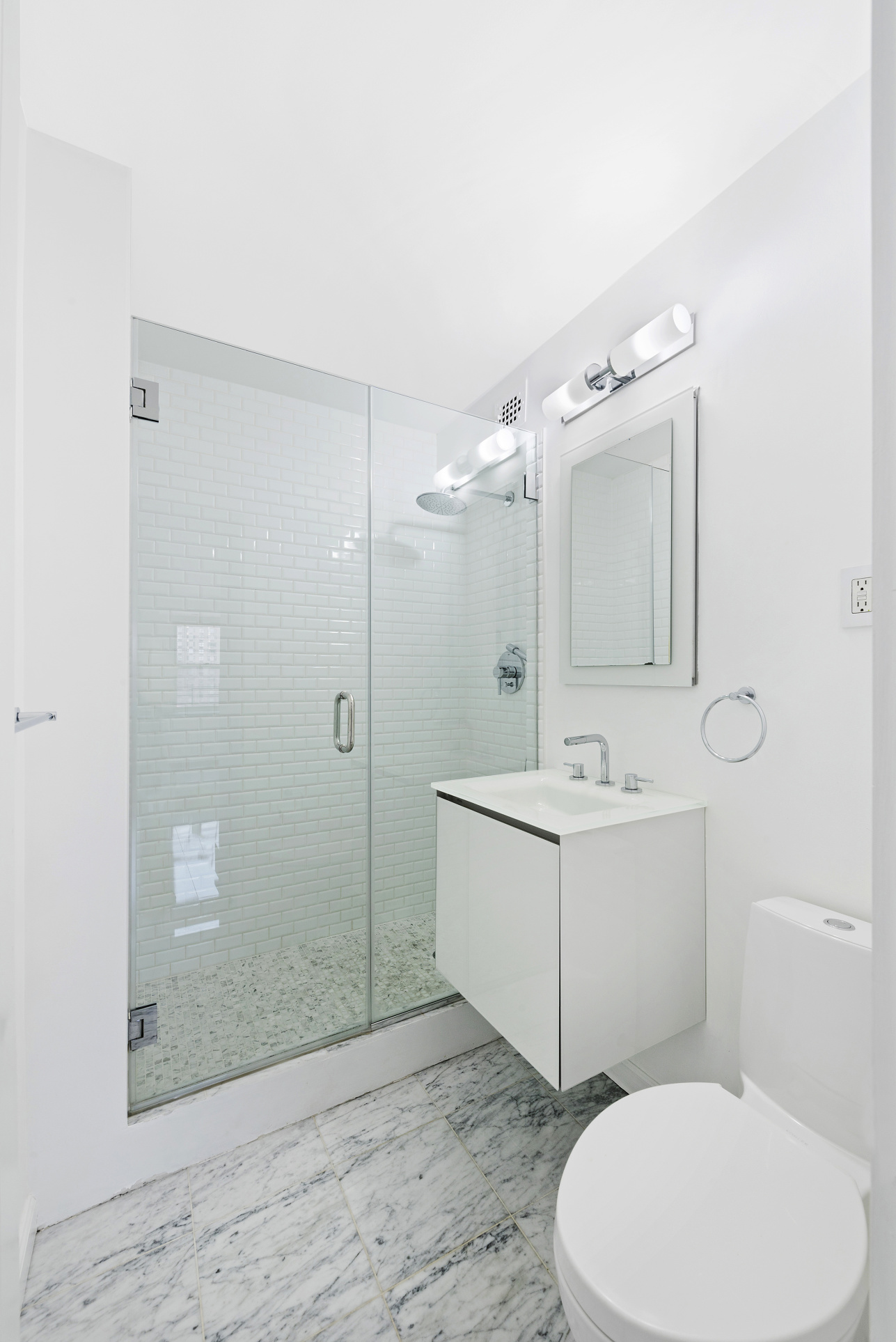 300 East 71st Street, Unit 15C Manhattan, NY 10021 - Photo 6 of 9